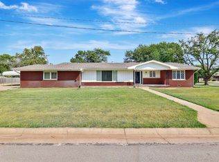322 E 4th Ave, Cheney, KS 67025