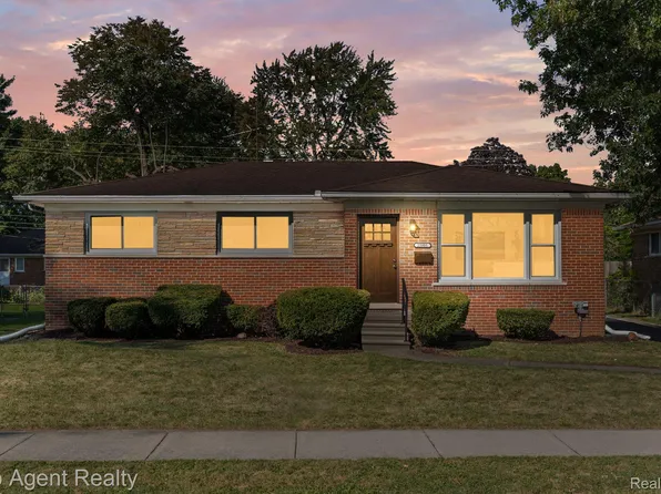 23805 Raven Ave, Eastpointe, MI 48021