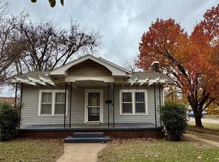 702 S 8th St, Chickasha, OK 73018