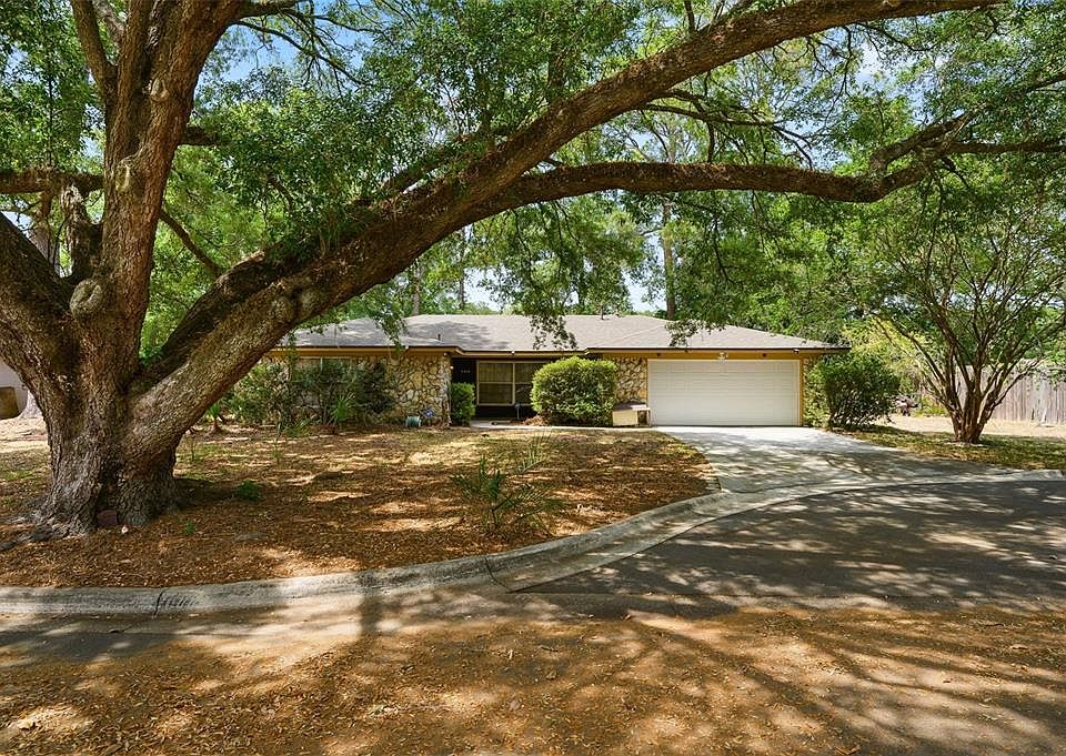 1st image of 2416 NW 55th Blvd