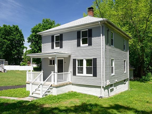 2nd image of 30 Grant St