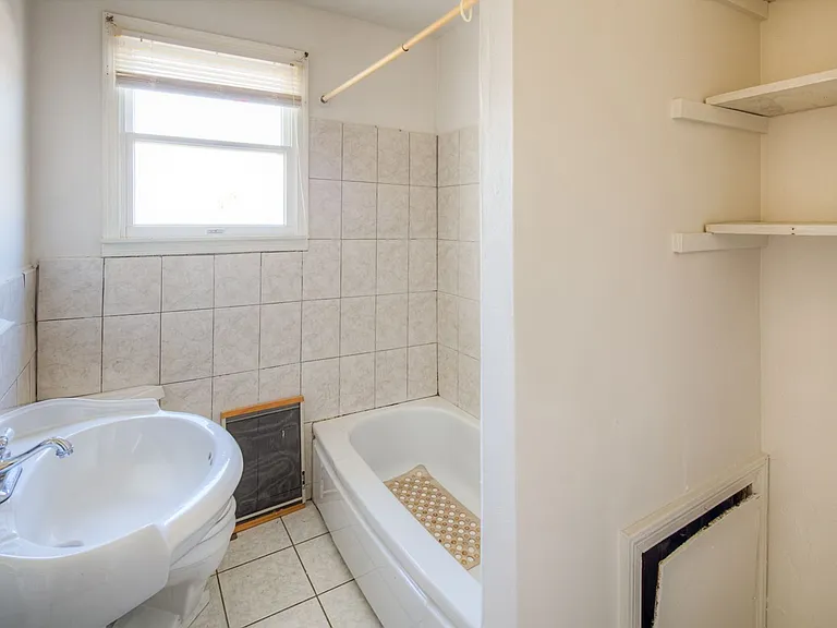 203 Sycamore Rd — Photo 9
