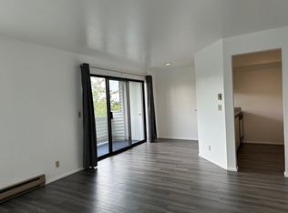 1518 NE 117th St APT 402, Seattle, WA 98125