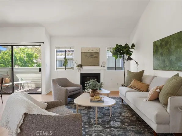22133 Burbank Blvd Unit 5, Woodland Hills, CA 91367