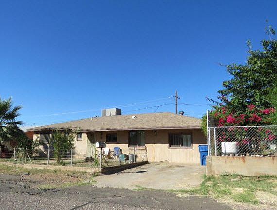 3rd image of 201 W Palo Verde Dr