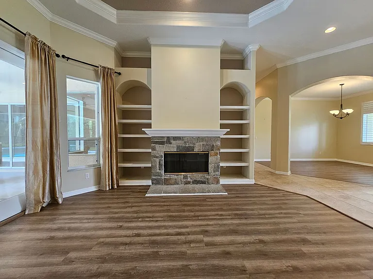 1107 Oxbridge Dr — Photo 30