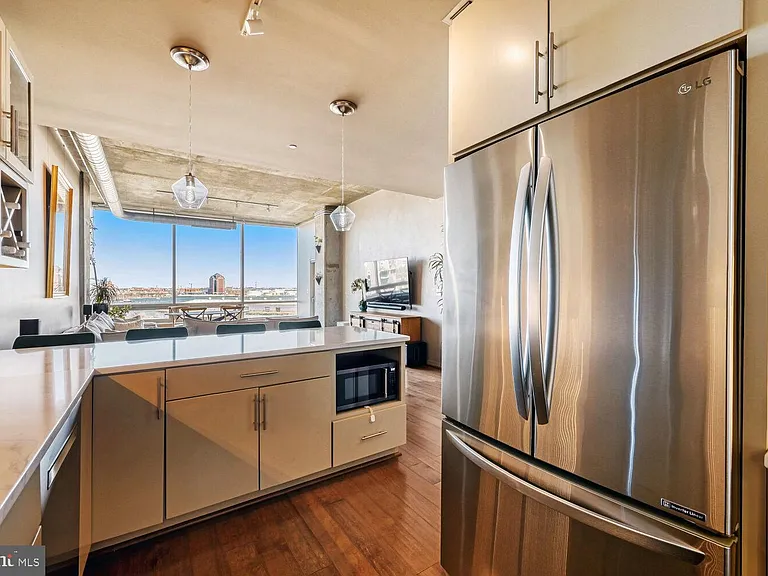 1200 Steuart St #713 — Photo 12