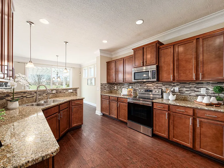 1104 Balmoral Dr #1 — Photo 20