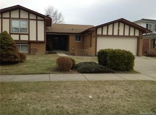 6862 Longwood Rd, Canton, MI 48187