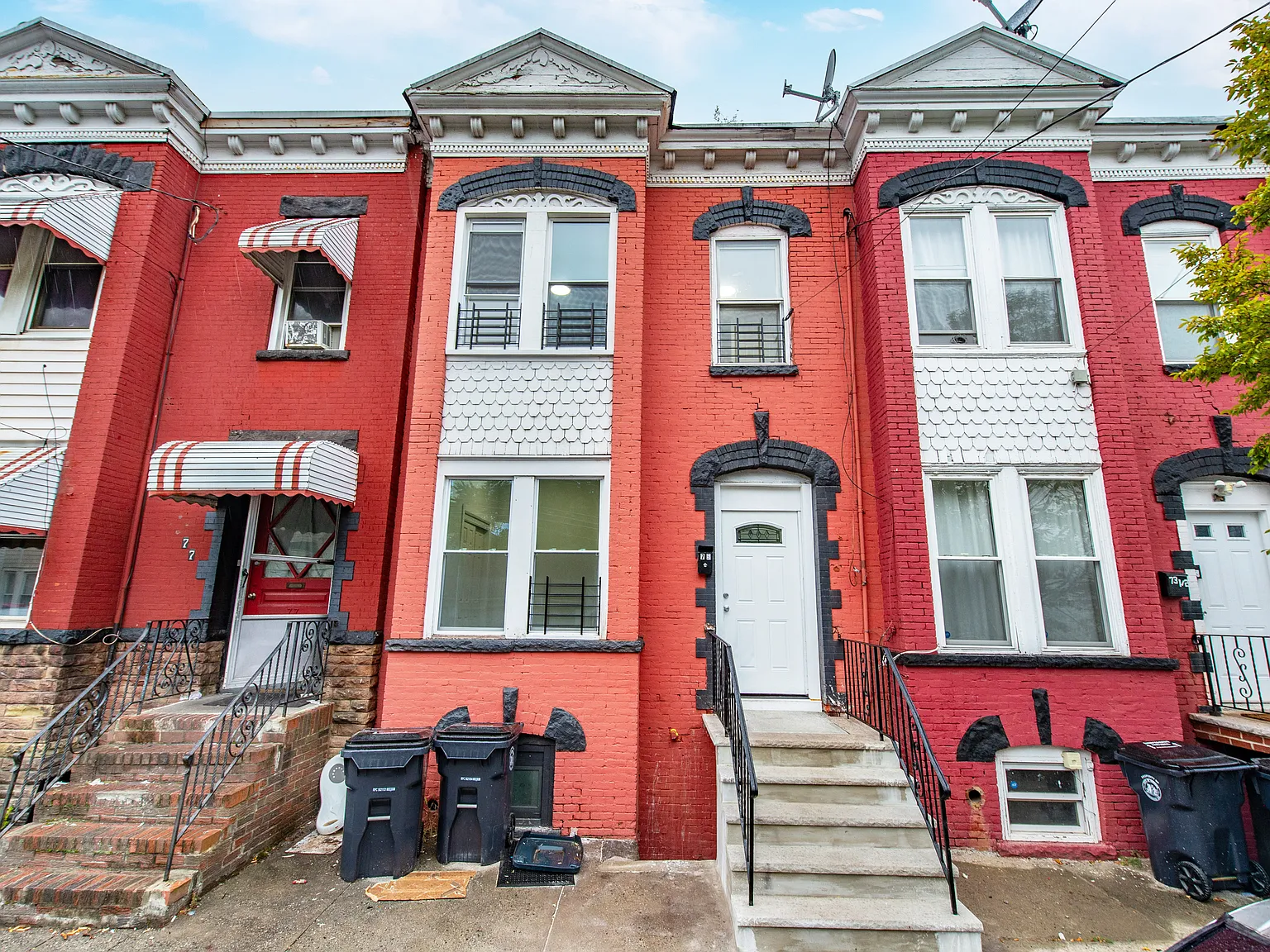 S 12th St, Newark — Photo 3