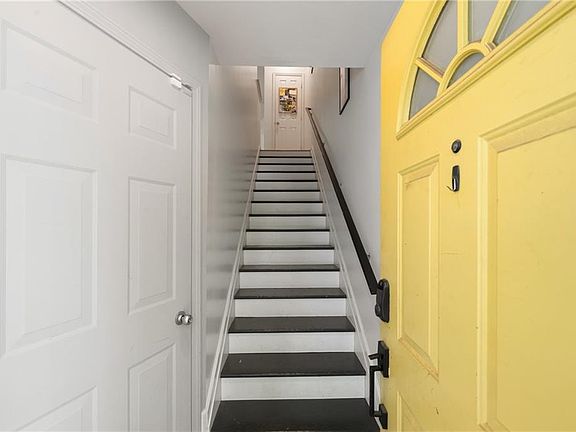 4th image of 951 Glenwood Ave SE APT 102