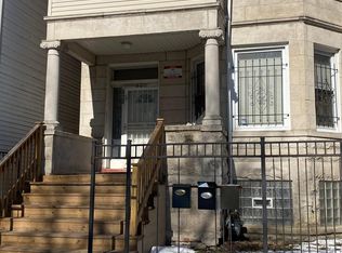 820 W 51st Pl #2, Chicago, IL 60609