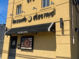 879 Nassau Rd FLOOR 2, Uniondale, NY 11553