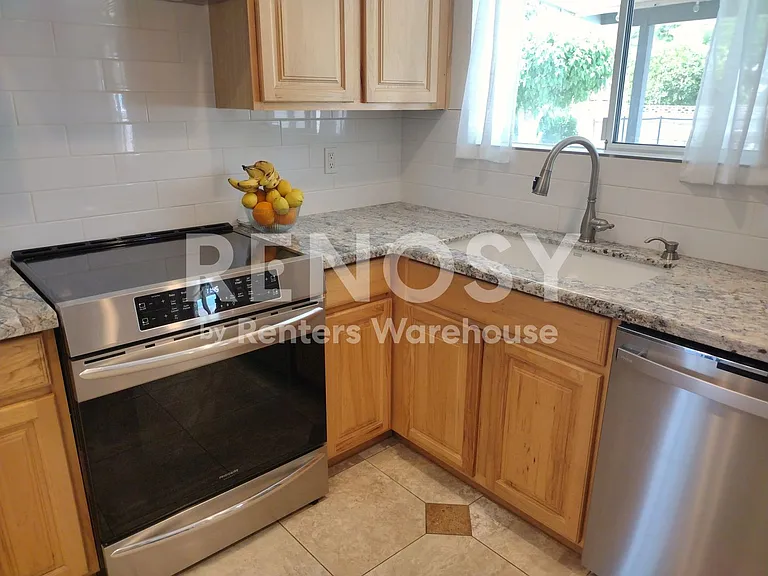 2124 N Lazona Dr — Photo 8