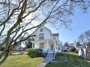 18 Hazel St, Norwalk, CT 06851