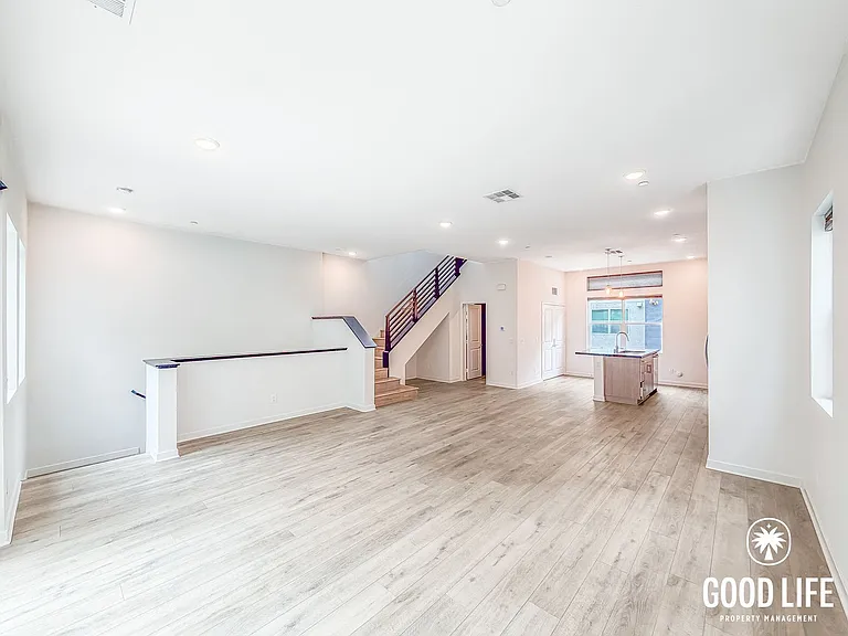 10451 Harlow Cir #32 — Photo 5