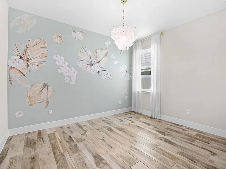 27 Gulfstream Way — Photo 2