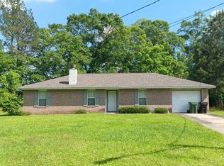 102 Pawnee Cir, Hattiesburg, MS 39401