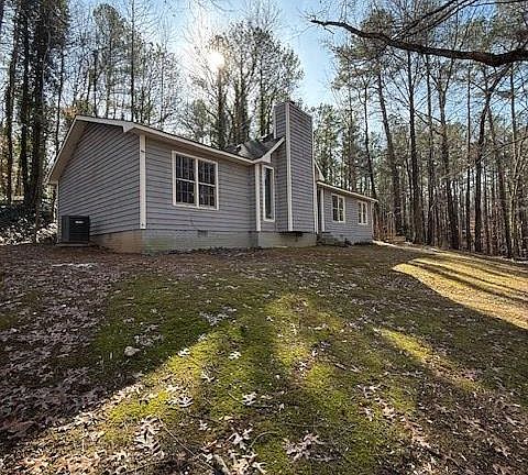3rd image of 129 Summit Ridge Dr SE