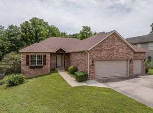 5052 S Ranchview Rd, Battlefield, MO 65619