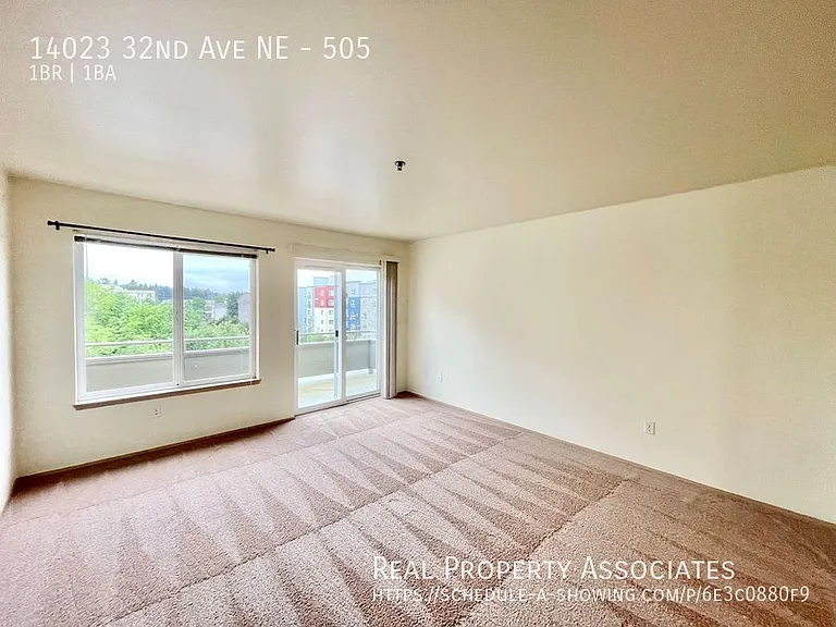 Parkway 1 — Photo 8