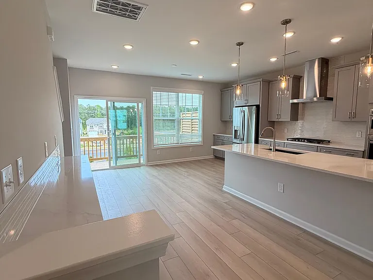 10052 Secluded Garden Dr — Photo 6