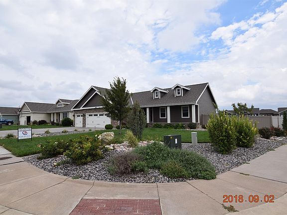 5th image of 4500 Vista Dr
