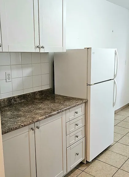 2870 Tecumseh Rd W #101 — Photo 4