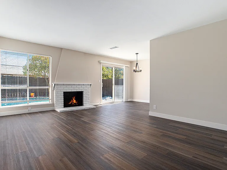 7196 Tamarack Dr — Photo 14