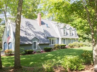 16 Valentine Dr, Norfolk, MA 02056