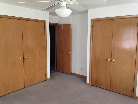 Closets in Bedroom