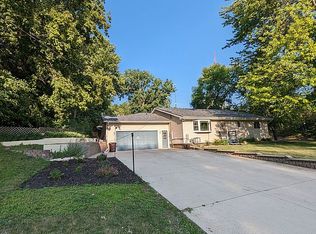 924 S 12th St, Montevideo, MN 56265