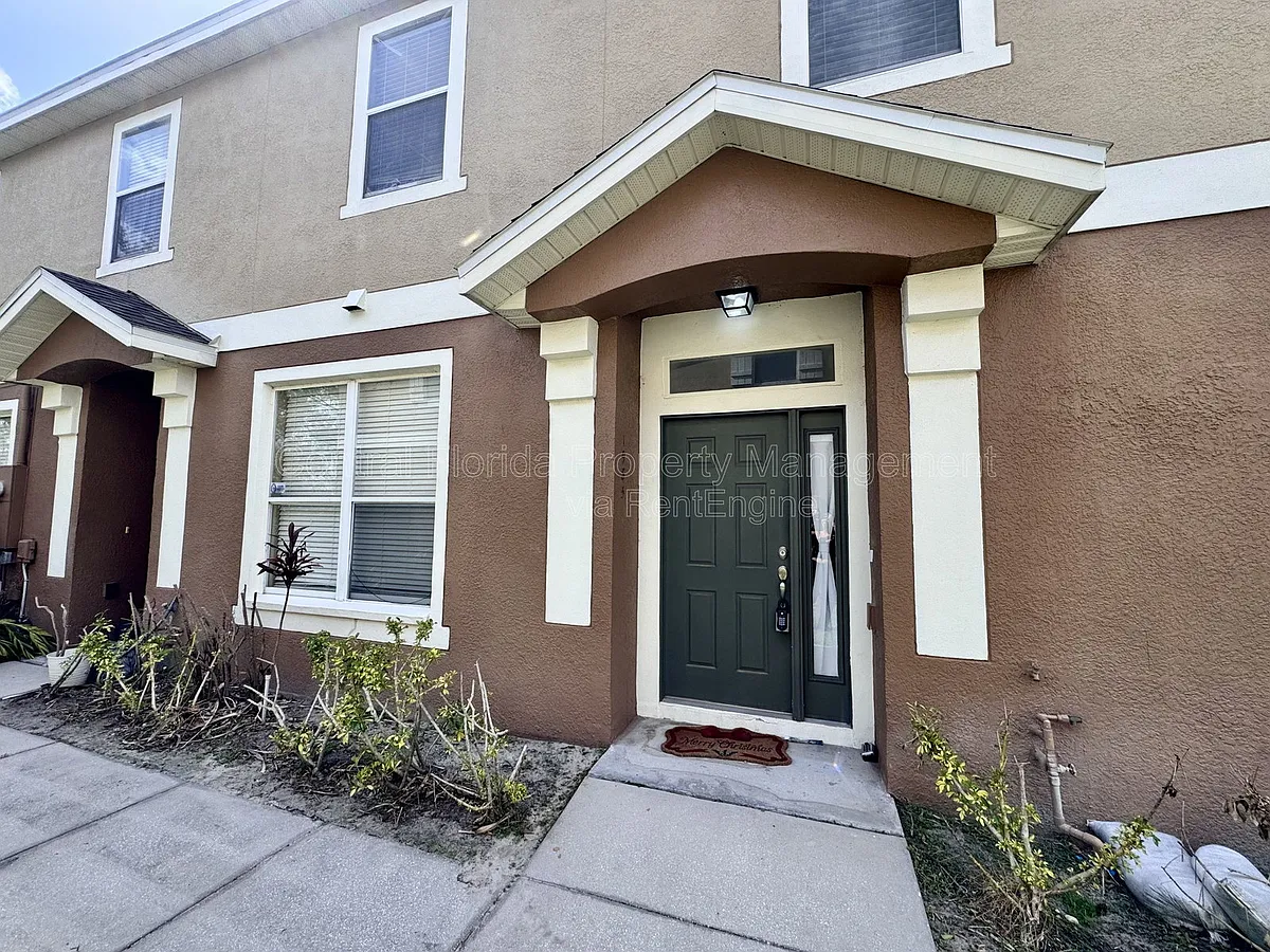 Building Photo - 1985 Estancia Cir #A
