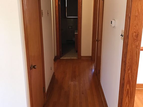 3rd image of 7507 Griffin Ave