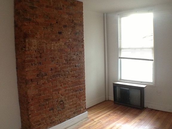 2nd image of 207 N Henry St #2