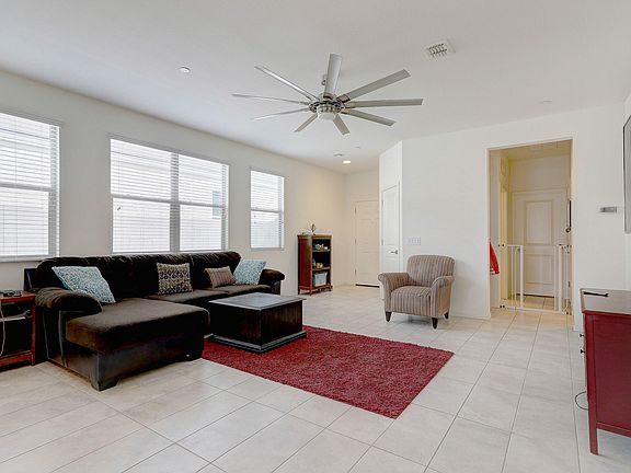 5th image of 21367 W Holly St