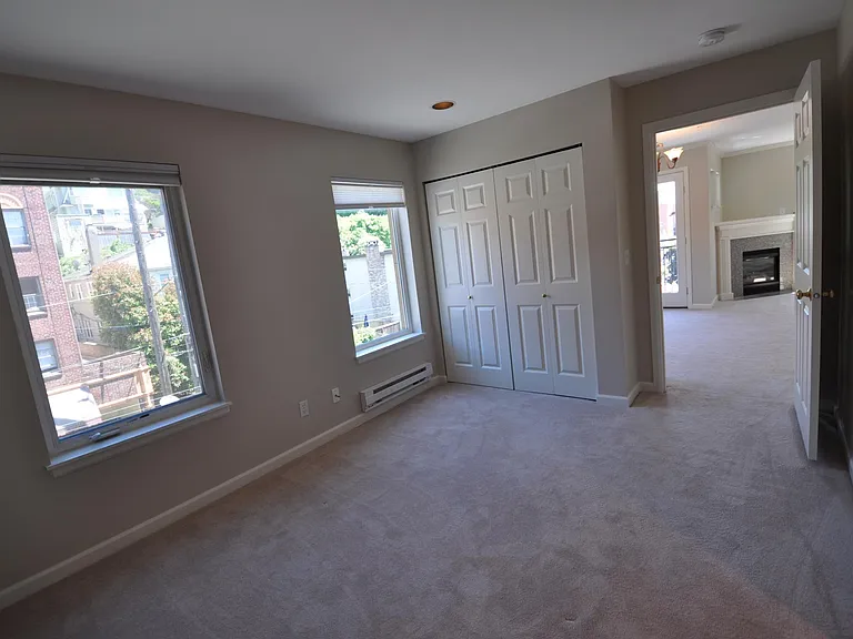 1417 Queen Anne Ave N #305 — Photo 15