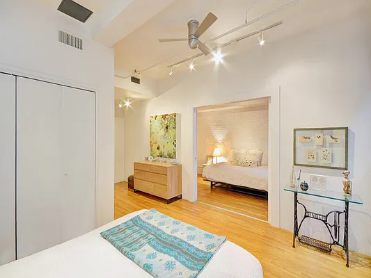Rented by Sotheby's International Realty | media 16