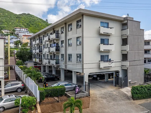 1463 Lusitana St, Honolulu, HI 96813