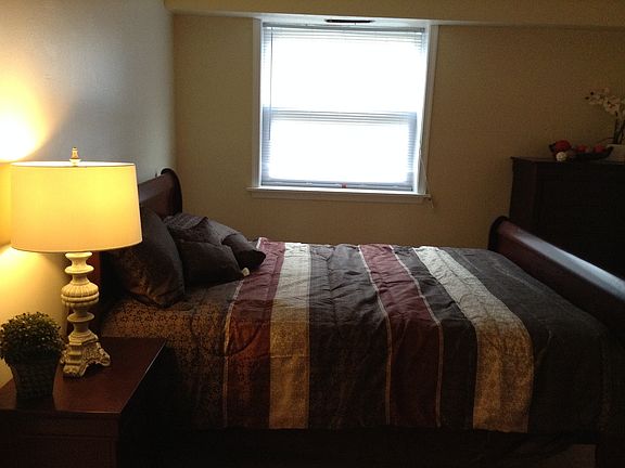 4th image of 300 N Front St APT B1