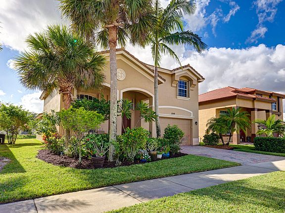 2nd image of 2249 SW Newport Isles Boulevard