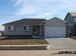 13607 S 41st Cres, Bellevue, NE 68123