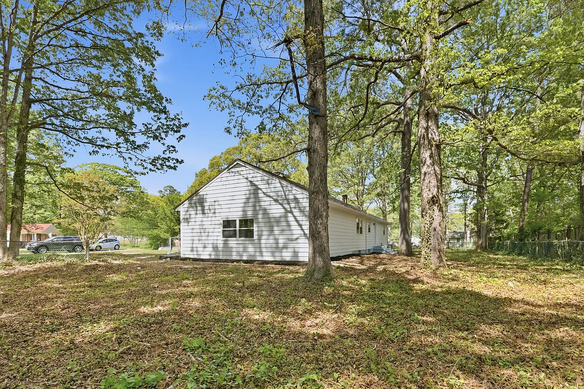 Building Photo - 22330 Macon Ct