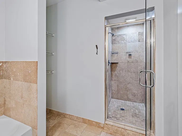 2510 N Willetts Ct #1N — Photo 12