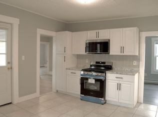 105 Clarendon St FLOOR 3, Fitchburg, MA 01420
