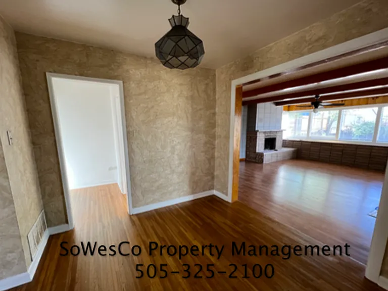 301 W Tycksen Dr — Photo 4