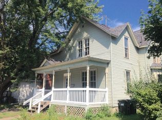 806 W 3rd St, Sterling, IL 61081