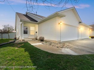 710 E Walker St, Saint Johns, MI