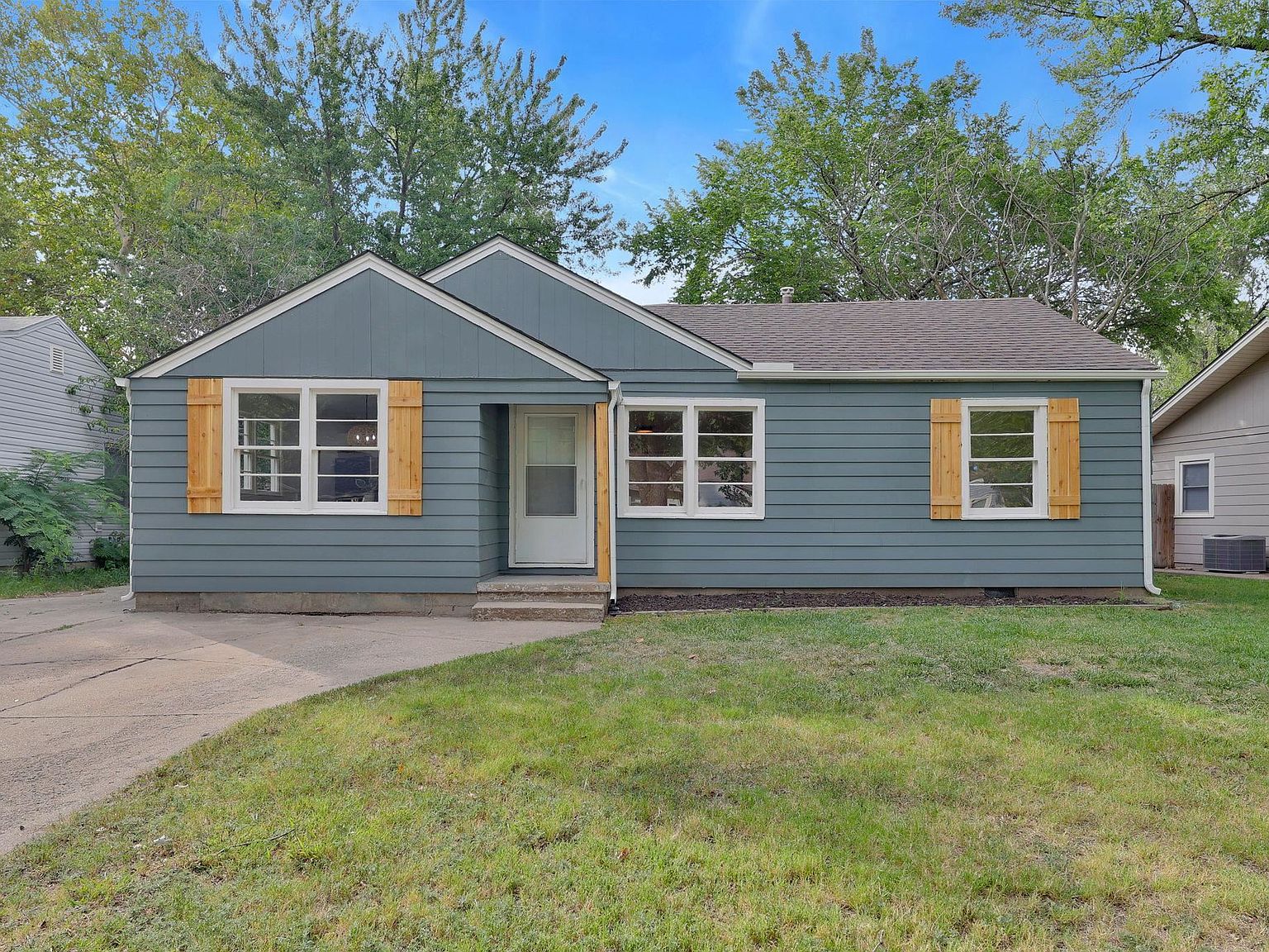 738 S Barlow St, Wichita, KS 67207 Zillow