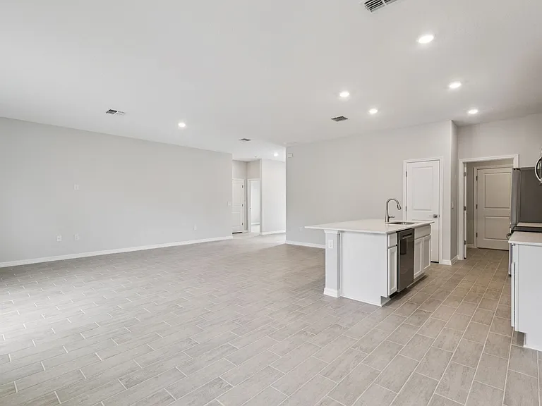 393 Marion Oaks Golf Rd — Photo 5